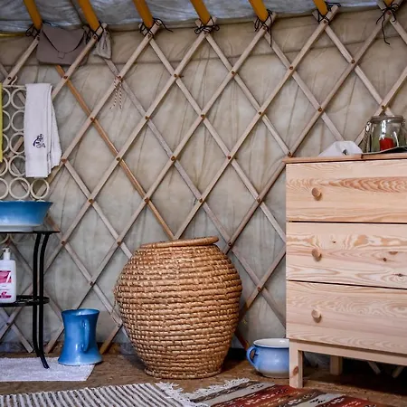 Alfoeldi Jurta Hytte