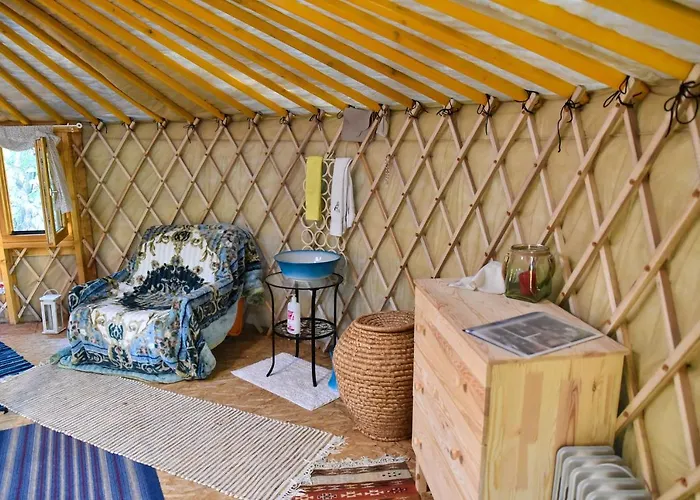 Alfoeldi Jurta Lodge